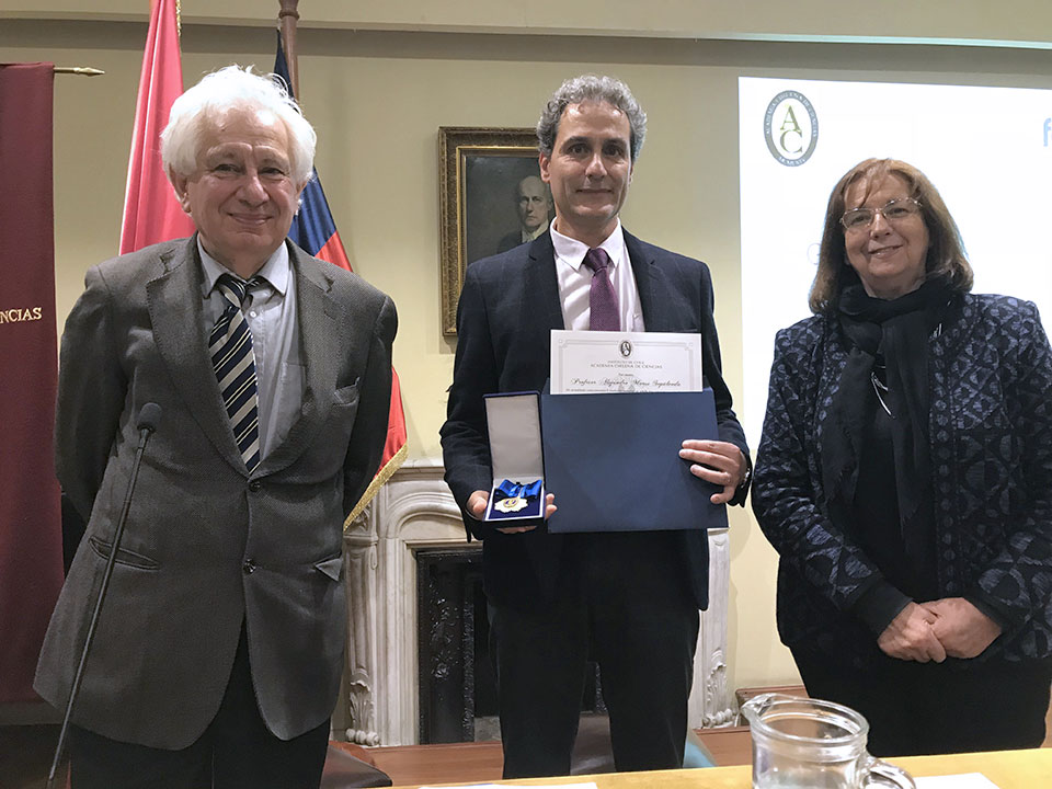 Maass recibido como miembro correspondiente de la Academia de Ciencias