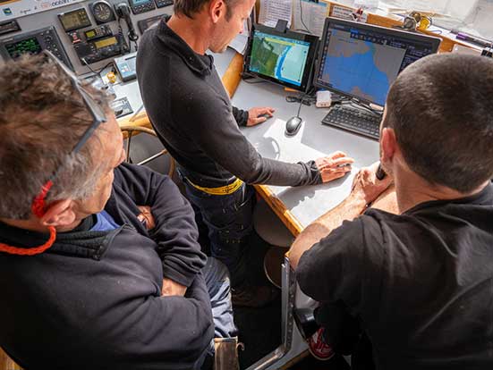 Reunión informativa para los marinos