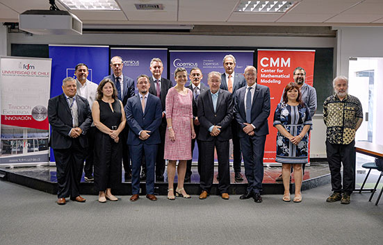Margrethe Vestager visita el Centro de Modelamiento Matemático.